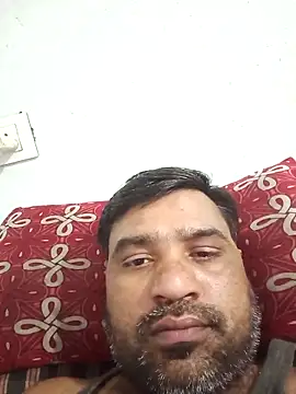 Snapshot of pintuS40 chatting on 02/03/26, 04:23 pintuS40 online show from 02/03/26, 04:23