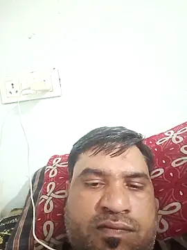 Snapshot of pintuS40 chatting on 02/05/26, 01:49 pintuS40 online show from 02/05/26, 01:49