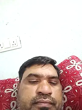 Snapshot of pintuS40 chatting on 02/08/26, 04:54 pintuS40 online show from 02/08/26, 04:54