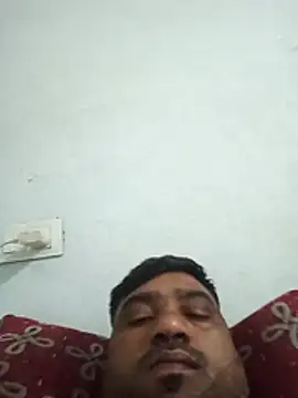 Snapshot of pintuS40 chatting on 02/14/26, 03:25 pintuS40 online show from 02/14/26, 03:25