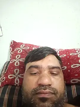 Snapshot of pintuS40 chatting on 02/26/26, 02:10 pintuS40 online show from 02/26/26, 02:10