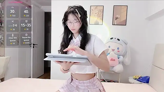 Luminous163 online show from 12/20/25, 01:18