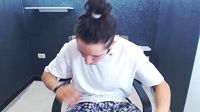 Kerverr  online show from 01/13/26, 07:30