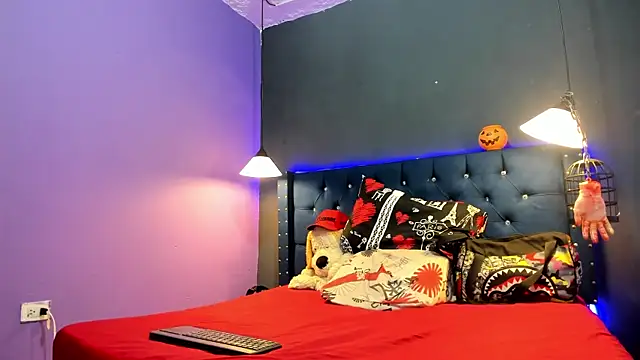 Salomon koude online show from 10/31/25, 05:47