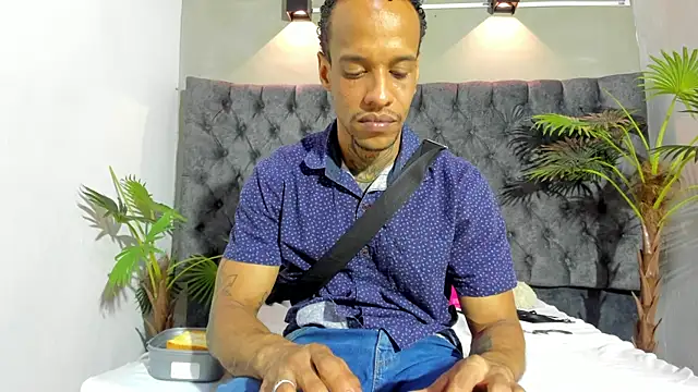 Snapshot of Salomon_koude chatting on 07/14/26, 12:46 Salomon koude online show from 07/14/26, 12:46