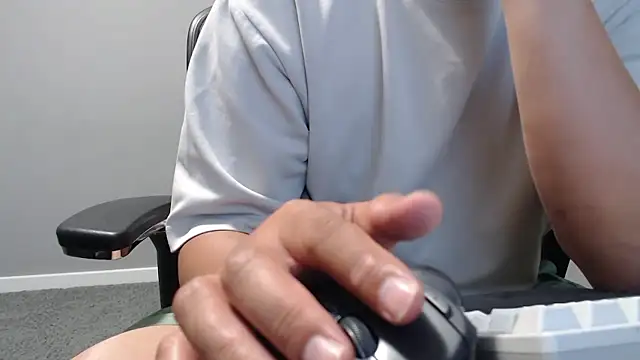 Snapshot of nimirole chatting on 05/29/26, 03:21 nimirole online show from 05/29/26, 03:21