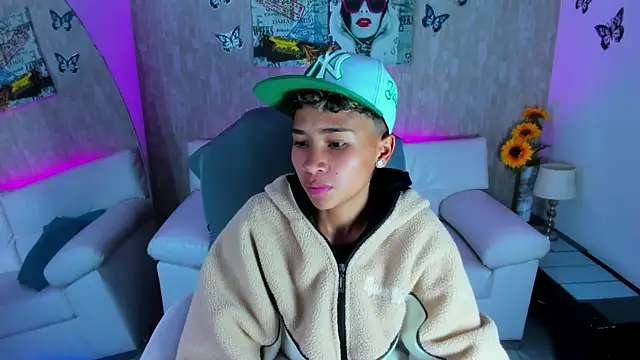 nova sex01 online show from 11/30/25, 08:51