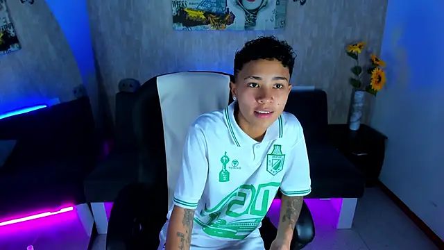 nova sex01 online show from 04/17/26, 09:51