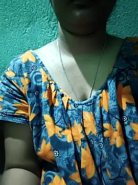 Snapshot of Pari-new chatting on 05/09/26, 09:09 Pari-new online show from 05/09/26, 09:09