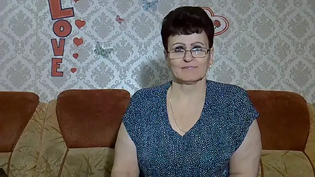 PaulaGolden online show from 10/01/25, 11:49