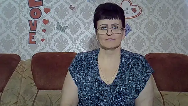 PaulaGolden online show from 11/25/25, 08:14