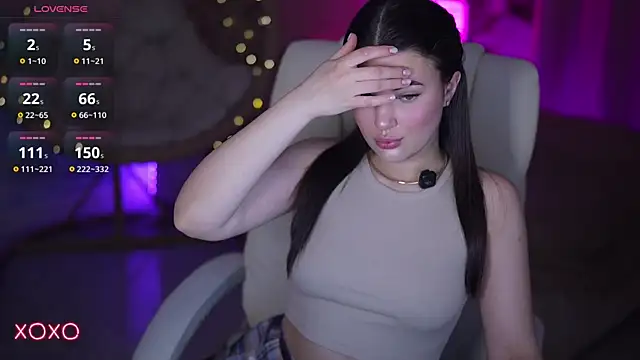 YourLolaBunny online show from 03/19/26, 08:02