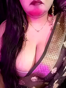 Suhanakhan00 online show from 03/18/26, 07:50