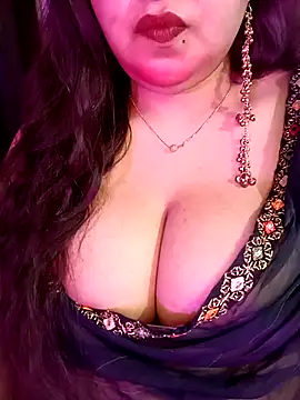 Suhanakhan00 online show from 04/25/26, 07:55