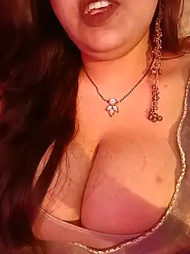 Snapshot of Suhanakhan00 chatting on 08/02/26, 08:46 Suhanakhan00 online show from 08/02/26, 08:46