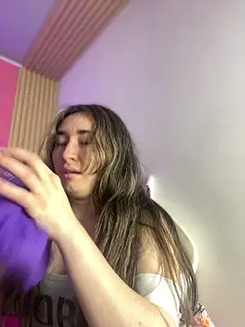 Sophie LS online show from 03/07/25, 02:36