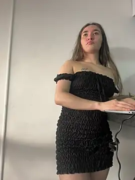 Sophie LS online show from 03/10/25, 09:07