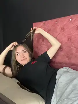 Sophie LS online show from 03/13/25, 05:54