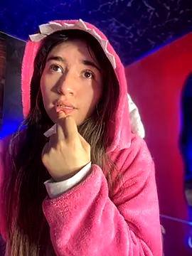 Sophie LS online show from 10/09/25, 02:53