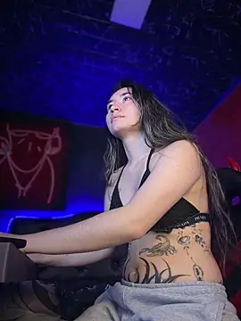 Sophie LS online show from 04/01/26, 12:06