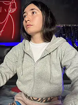 Sophie LS online show from 04/20/26, 12:02