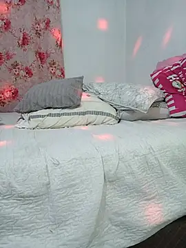 Snapshot of KAZADO_LIBERAL chatting on 09/23/25, 02:03 KAZADO LIBERAL online show from 09/23/25, 02:03