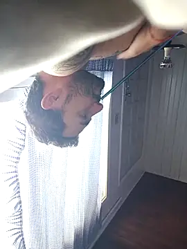 Snapshot of KAZADO_LIBERAL chatting on 09/30/25, 04:01 KAZADO LIBERAL online show from 09/30/25, 04:01