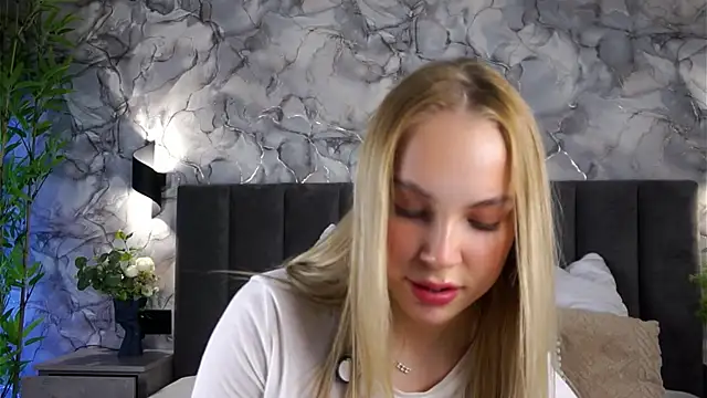 AftonConnett online show from 04/12/26, 02:05