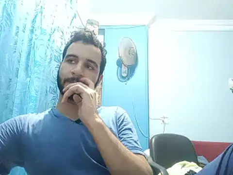 Snapshot of SALLY_OMAR_ chatting on 07/22/26, 01:47 SALLY OMAR online show from 07/22/26, 01:47