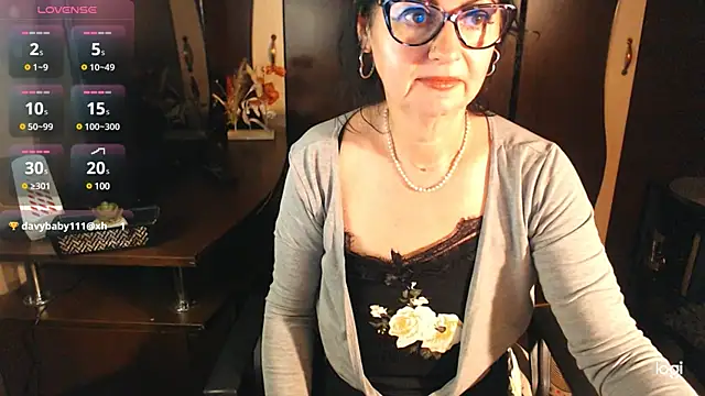 Snapshot of exymilf_ chatting on 02/11/25, 05:50 exymilf online show from 02/11/25, 05:50
