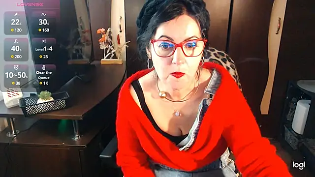 Snapshot of exymilf_ chatting on 02/18/25, 12:28 exymilf online show from 02/18/25, 12:28