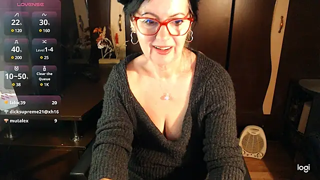 Snapshot of exymilf_ chatting on 02/26/25, 12:03 exymilf online show from 02/26/25, 12:03