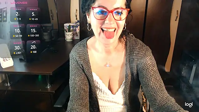 Snapshot of exymilf_ chatting on 03/01/25, 01:51 exymilf online show from 03/01/25, 01:51