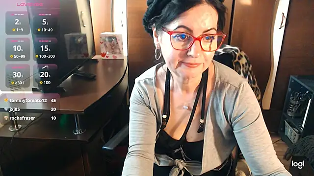 Snapshot of exymilf_ chatting on 03/04/25, 02:21 exymilf online show from 03/04/25, 02:21