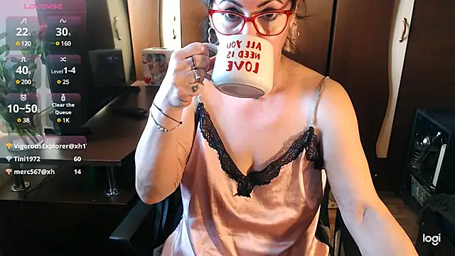 Snapshot of exymilf_ chatting on 03/09/25, 02:32 exymilf online show from 03/09/25, 02:32