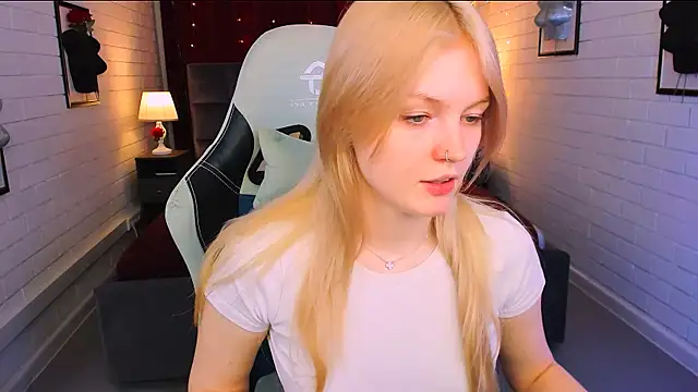 GraceGlamour online show from 02/25/25, 08:14