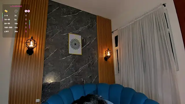 Julie Markk online show from 04/21/26, 01:42