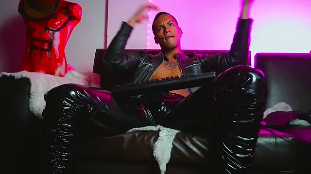 Leonnardo Jaramillo online show from 01/06/25, 08:35