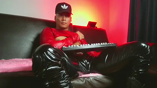 Leonnardo Jaramillo online show from 03/08/25, 11:07