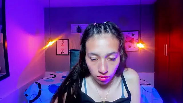 Valeria roussi online show from 12/04/24, 07:34