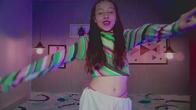 Valeria roussi online show from 12/06/24, 07:34