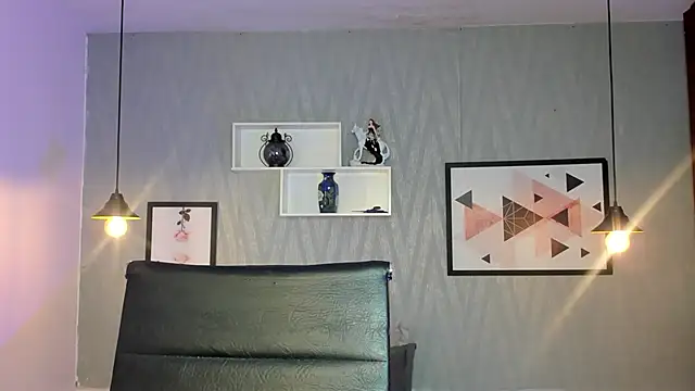 Valeria roussi online show from 12/13/24, 01:22