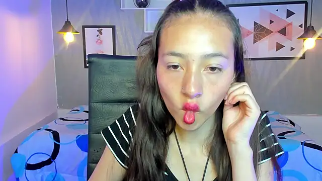 Valeria roussi online show from 12/16/24, 01:54