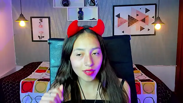 Valeria roussi online show from 12/21/24, 08:10