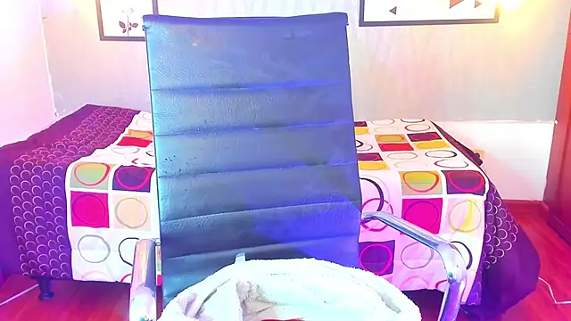 Valeria roussi online show from 12/24/24, 07:55