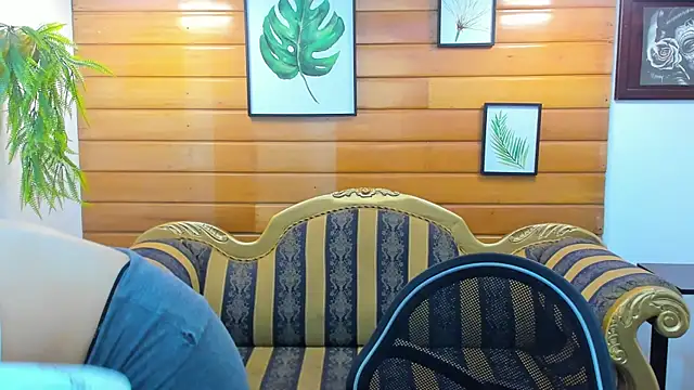 Valeria roussi online show from 12/28/24, 08:04