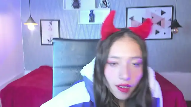 Valeria roussi online show from 12/29/24, 08:58