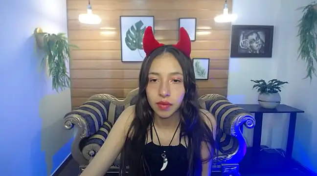 Valeria roussi online show from 02/14/25, 07:23