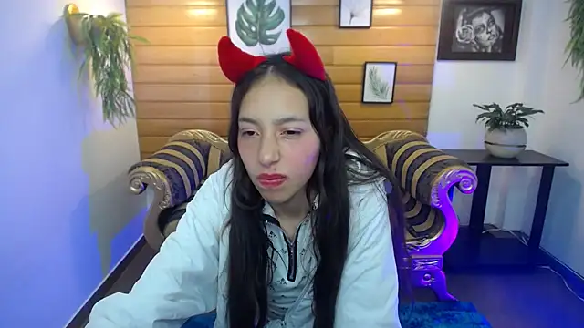 Valeria roussi online show from 02/19/25, 05:38