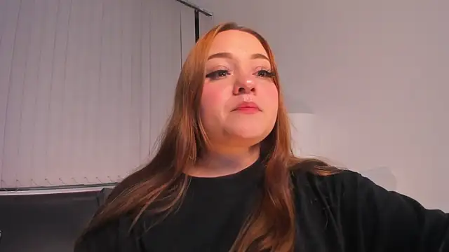 Snapshot of Valentina_Se chatting on 12/09/24, 10:43 Valentina Se online show from 12/09/24, 10:43